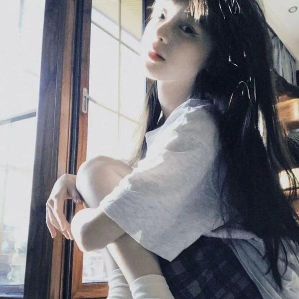 香闺春暖